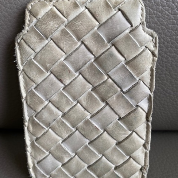 Liebeskind Berlin padded leather case woven gray beige taupe small - Picture 4 of 6